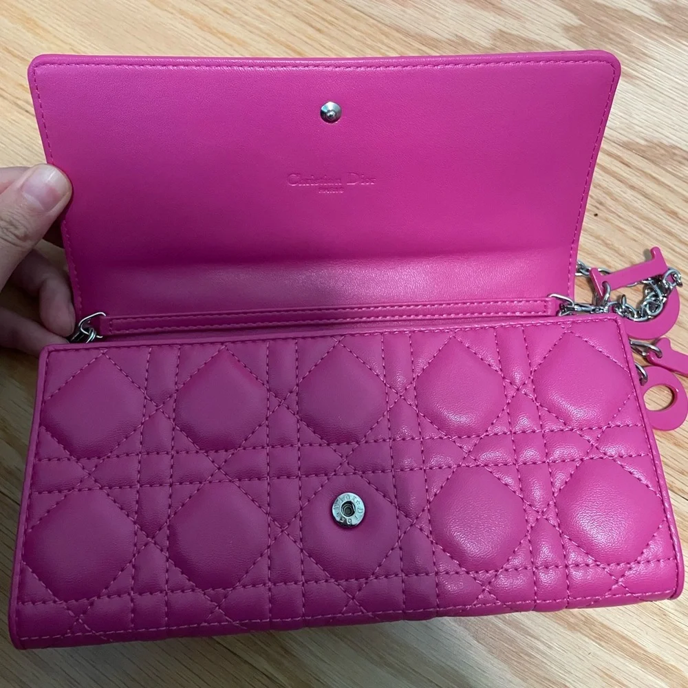 Dior wallet on chain- brand new!